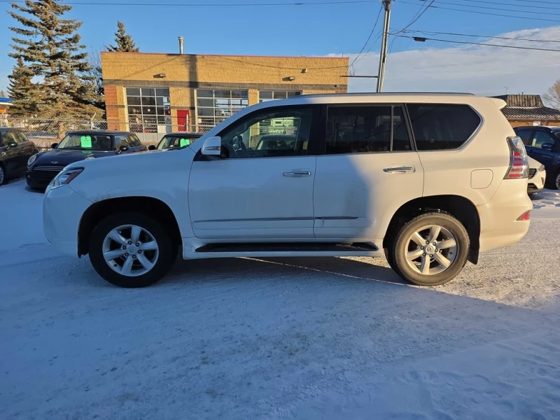 Lexus GX 460 * 4WD 4dr * CARFAX * БЕЗ ПЪРВОНАЧАЛНА ВНОСКА, снимка 2 - Автомобили и джипове - 52808639