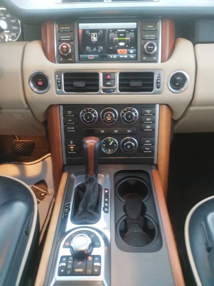 Land Rover Range rover, снимка 12 - Автомобили и джипове - 55253197