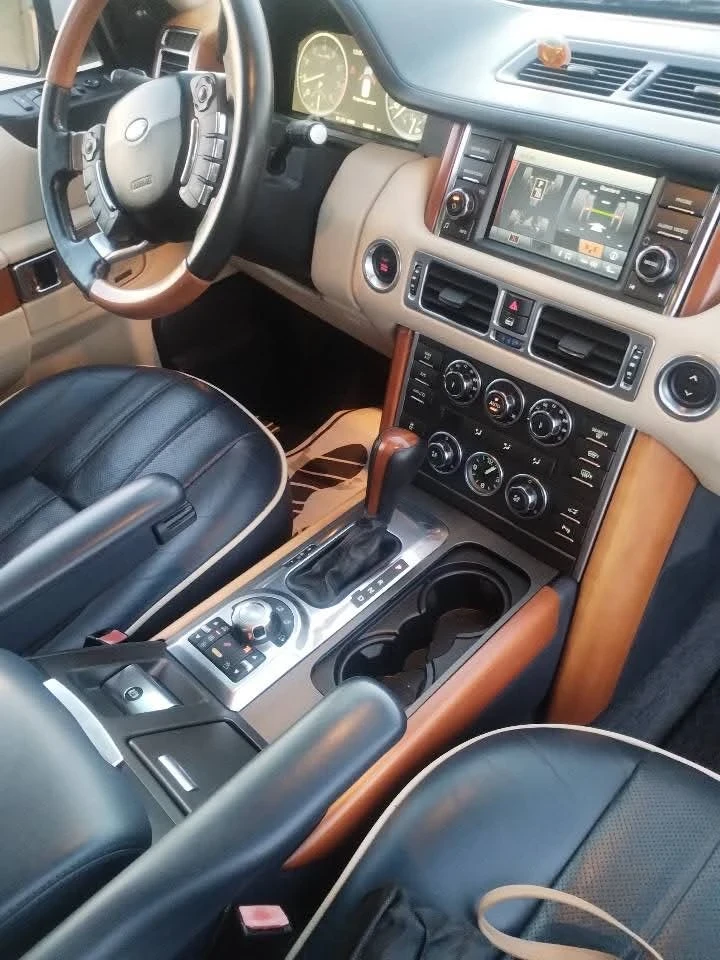 Land Rover Range rover, снимка 8 - Автомобили и джипове - 55253197