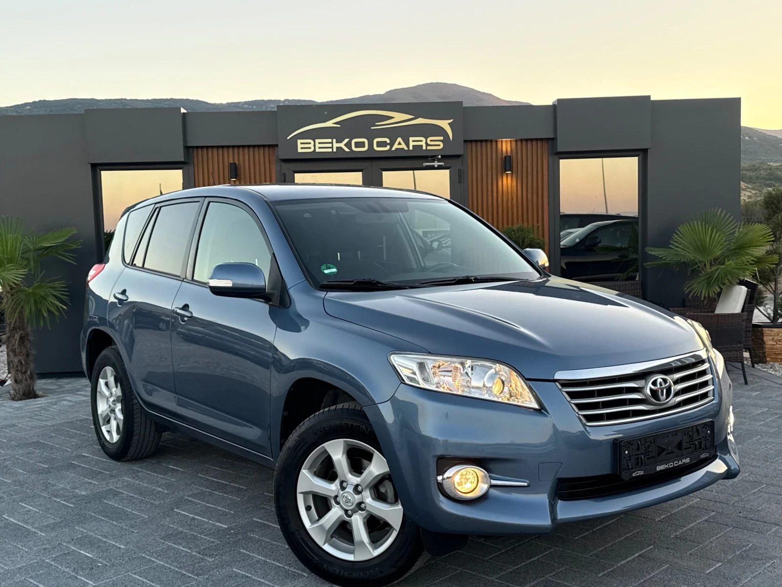 Toyota Rav4 2.0бензин/Автомат/Нов внос от Холандия! - изображение 3