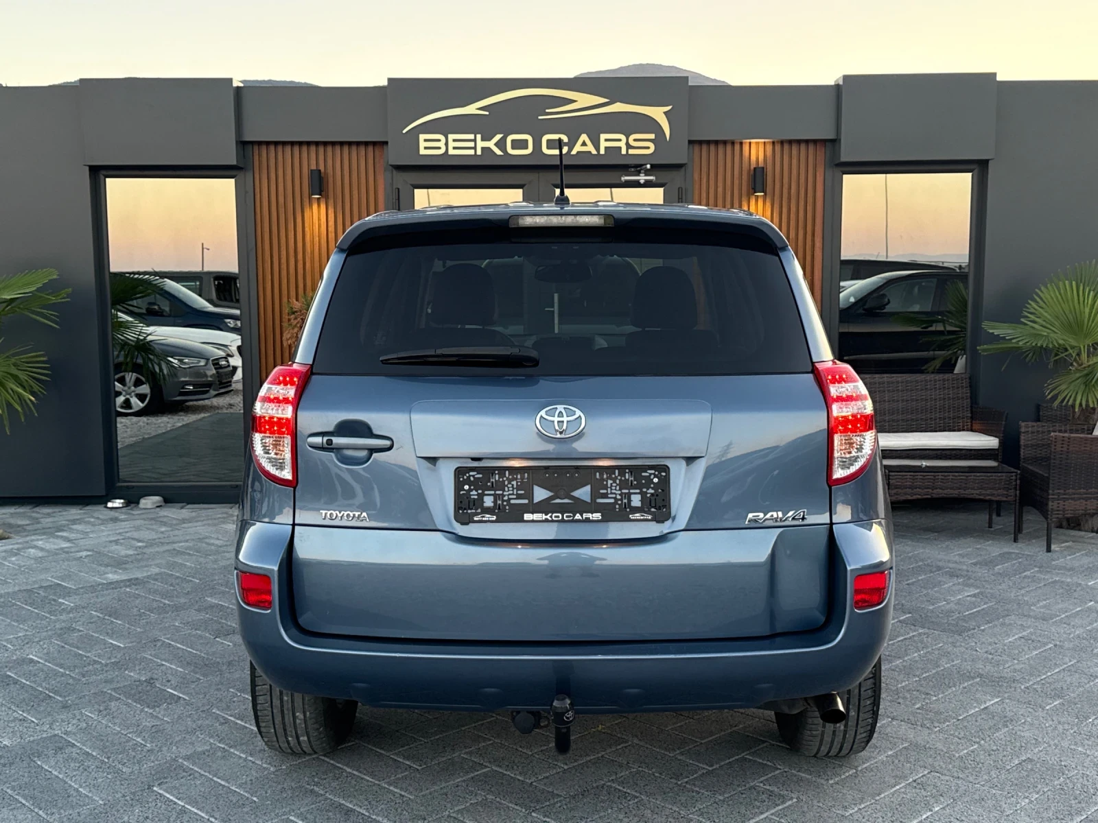 Toyota Rav4 2.0бензин/Автомат/Нов внос от Холандия! - изображение 6