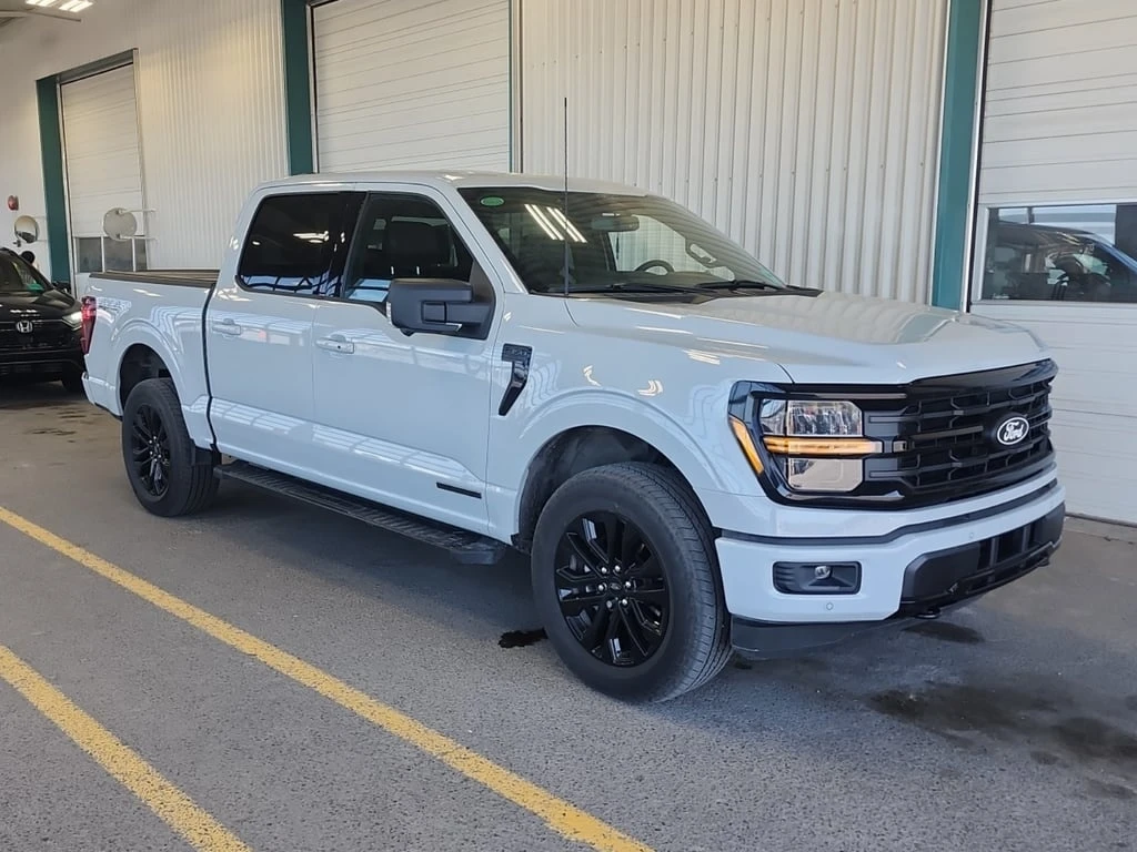Ford F150 * XLT CREW CAB SHORT BED * CARFAX *  - изображение 2