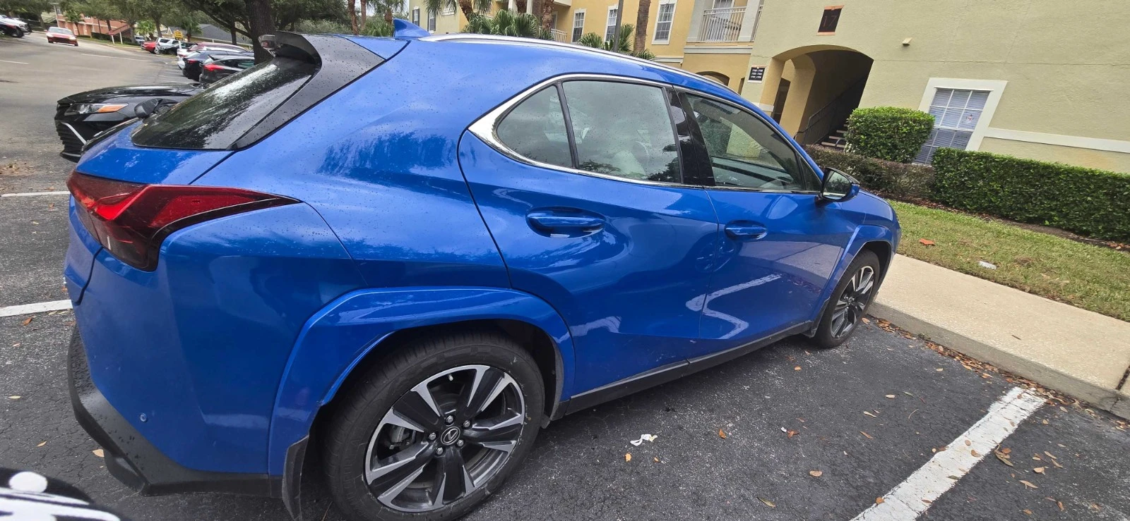 Lexus UX 250h CARFAX    | Mobile.bg   3