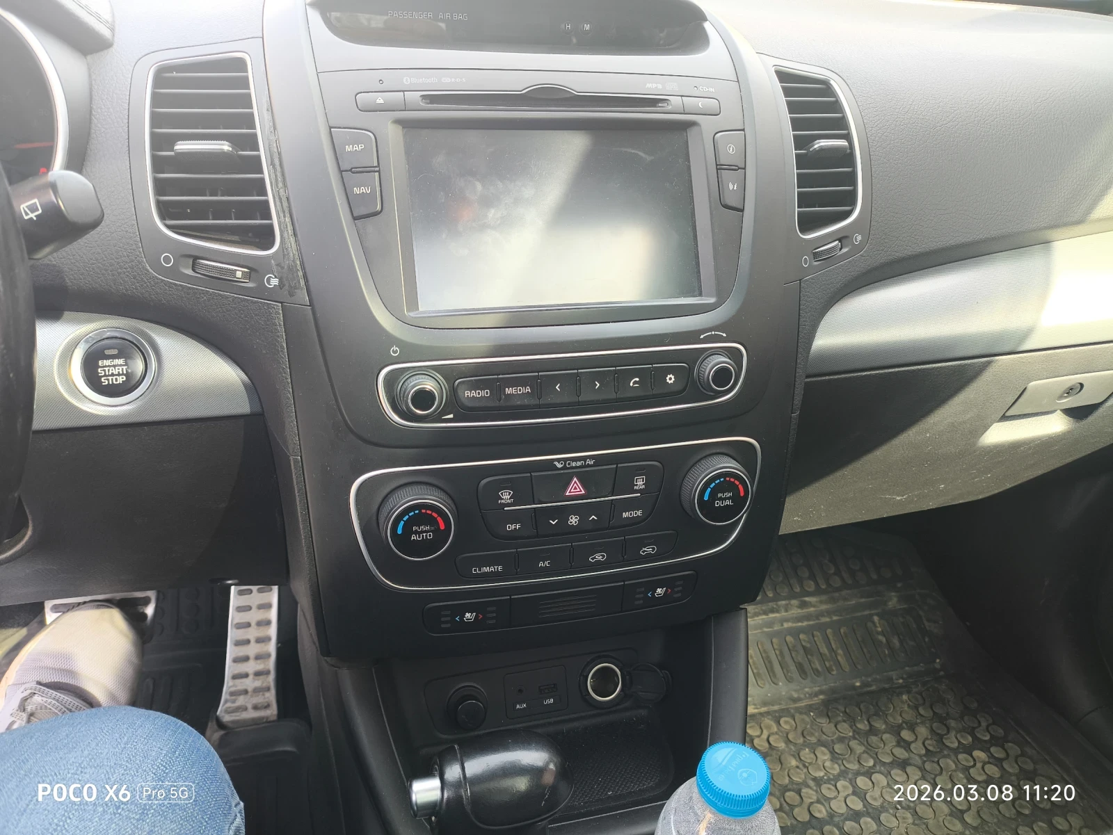 Kia Sorento 2.2 CRDI, снимка 10 - Автомобили и джипове - 53760323