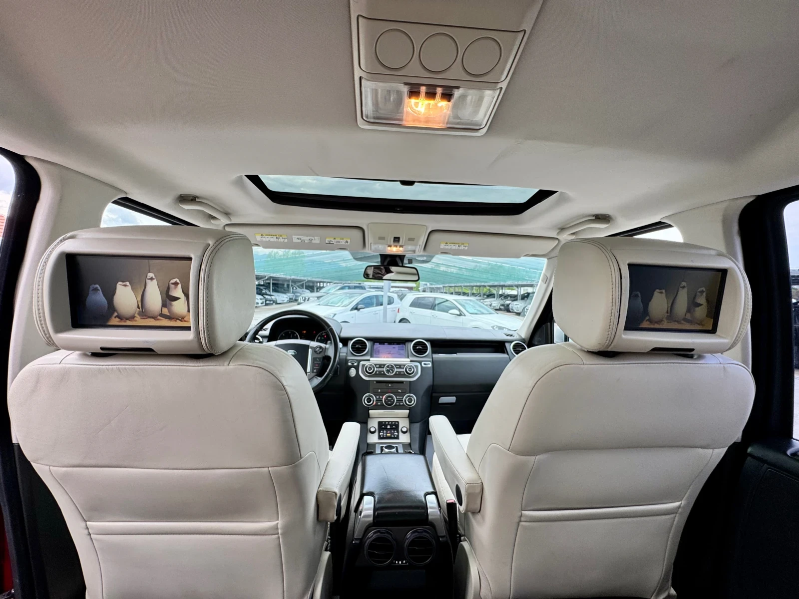 Land Rover Discovery 3.0HSI 6+ 1 ИТАЛИЯ, снимка 11 - Автомобили и джипове - 53841349