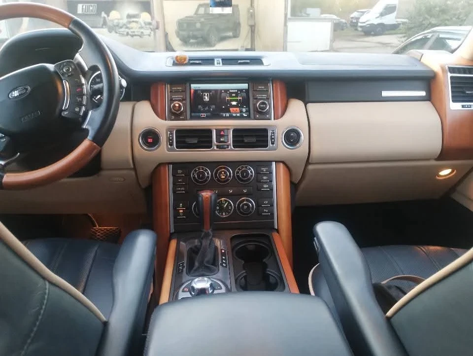 Land Rover Range rover, снимка 4 - Автомобили и джипове - 55253197