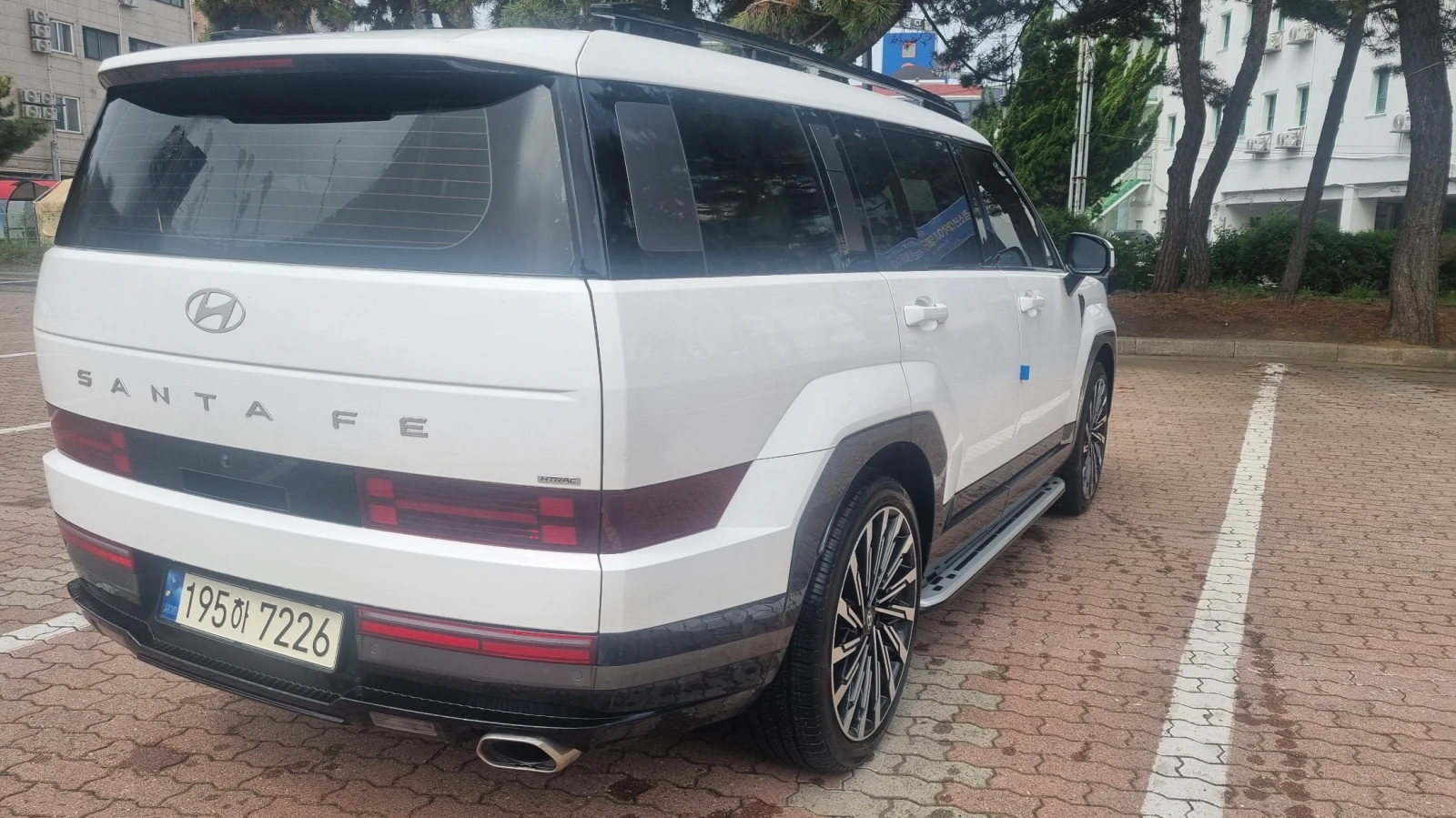 Hyundai Santa fe 2.5T Calligraphy* BLIND SPOT* МАСАЖ* КРАЙНА ЦЕНА, снимка 2 - Автомобили и джипове - 55594451