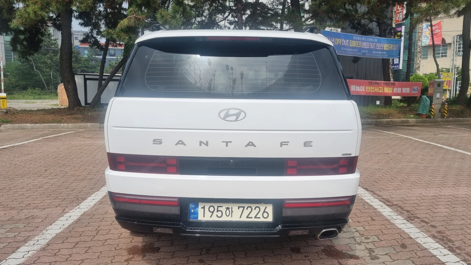 Hyundai Santa fe 2.5T Calligraphy* BLIND SPOT* МАСАЖ* КРАЙНА ЦЕНА, снимка 4 - Автомобили и джипове - 55594451