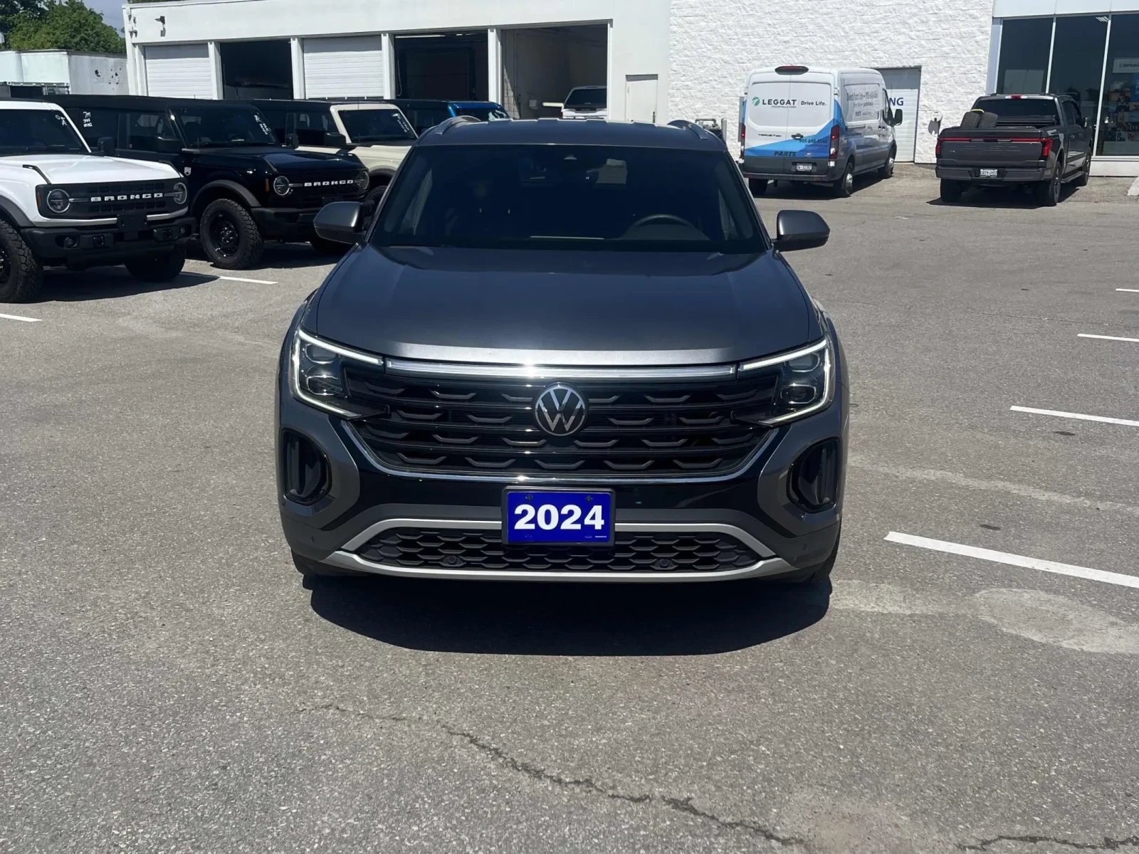 VW Atlas COMFORTLINE / ЛИЗИНГ / ПРОГНОЗНА ЦЕНА до БГ, снимка 2 - Автомобили и джипове - 55692794