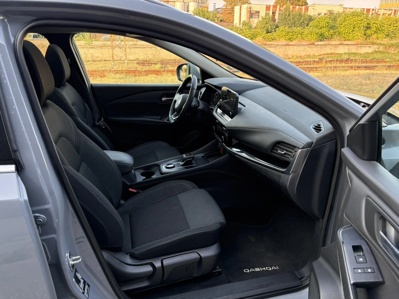 Nissan Qashqai 4Х4, снимка 8 - Автомобили и джипове - 55876378