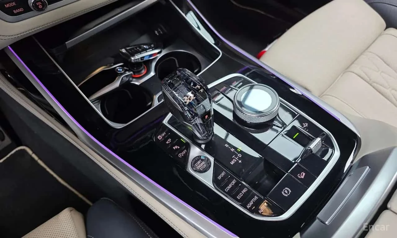 BMW X7 * xDrive 30d M Sport First Edition* АВТОКРЕДИТ* , снимка 9 - Автомобили и джипове - 56180748