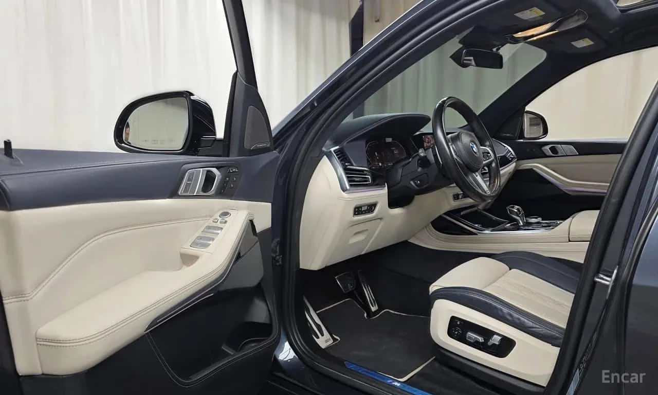 BMW X7 * xDrive 30d M Sport First Edition* АВТОКРЕДИТ* , снимка 10 - Автомобили и джипове - 56180748