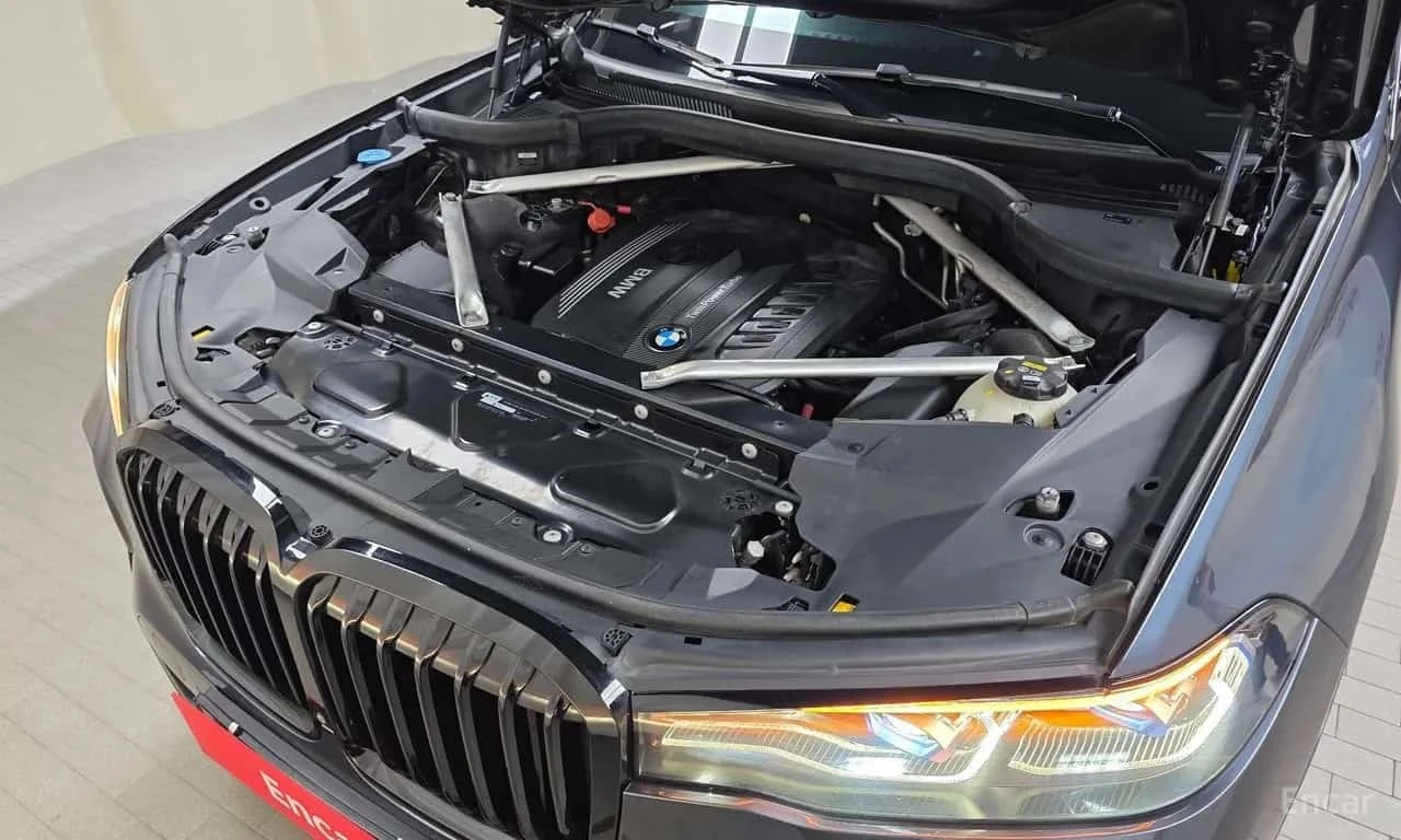BMW X7 * xDrive 30d M Sport First Edition* АВТОКРЕДИТ* , снимка 6 - Автомобили и джипове - 56180748