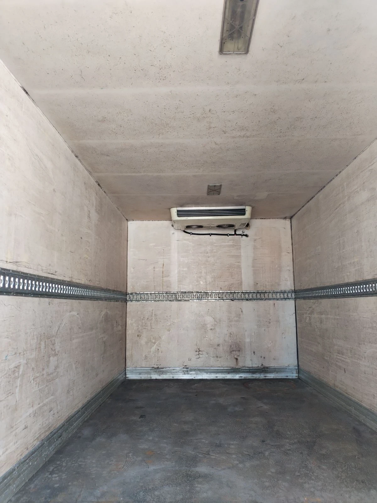 Mercedes-Benz Sprinter 616 Хладилен, снимка 6 - Бусове и автобуси - 56217490