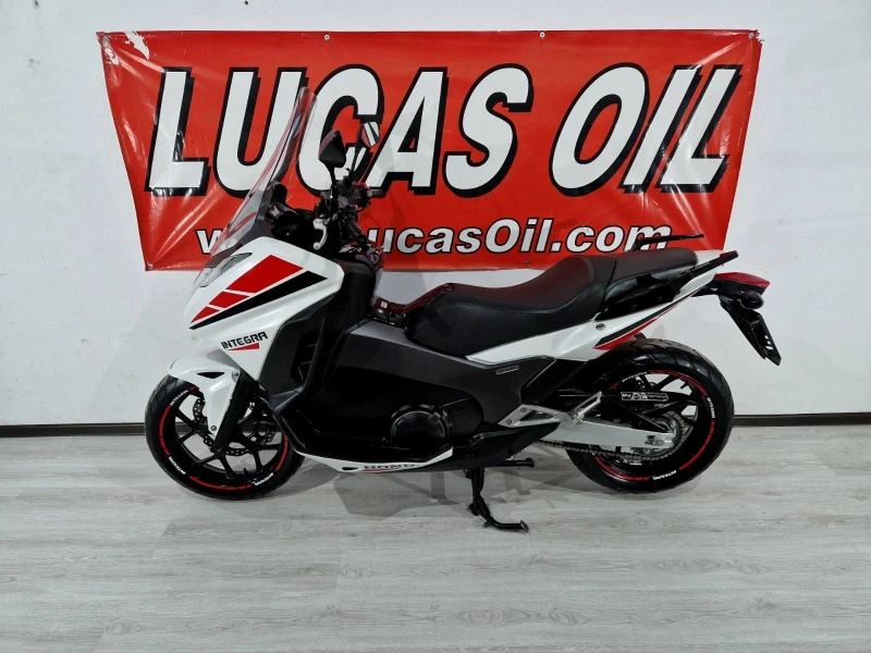 Honda Integra 750ie ABS* * , снимка 2 - Мотоциклети и мототехника - 47935729