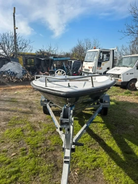 Моторна яхта Собствено производство Лодка, снимка 3 - Воден транспорт - 52690499