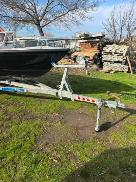 Моторна яхта Собствено производство Лодка, снимка 5 - Воден транспорт - 52690499