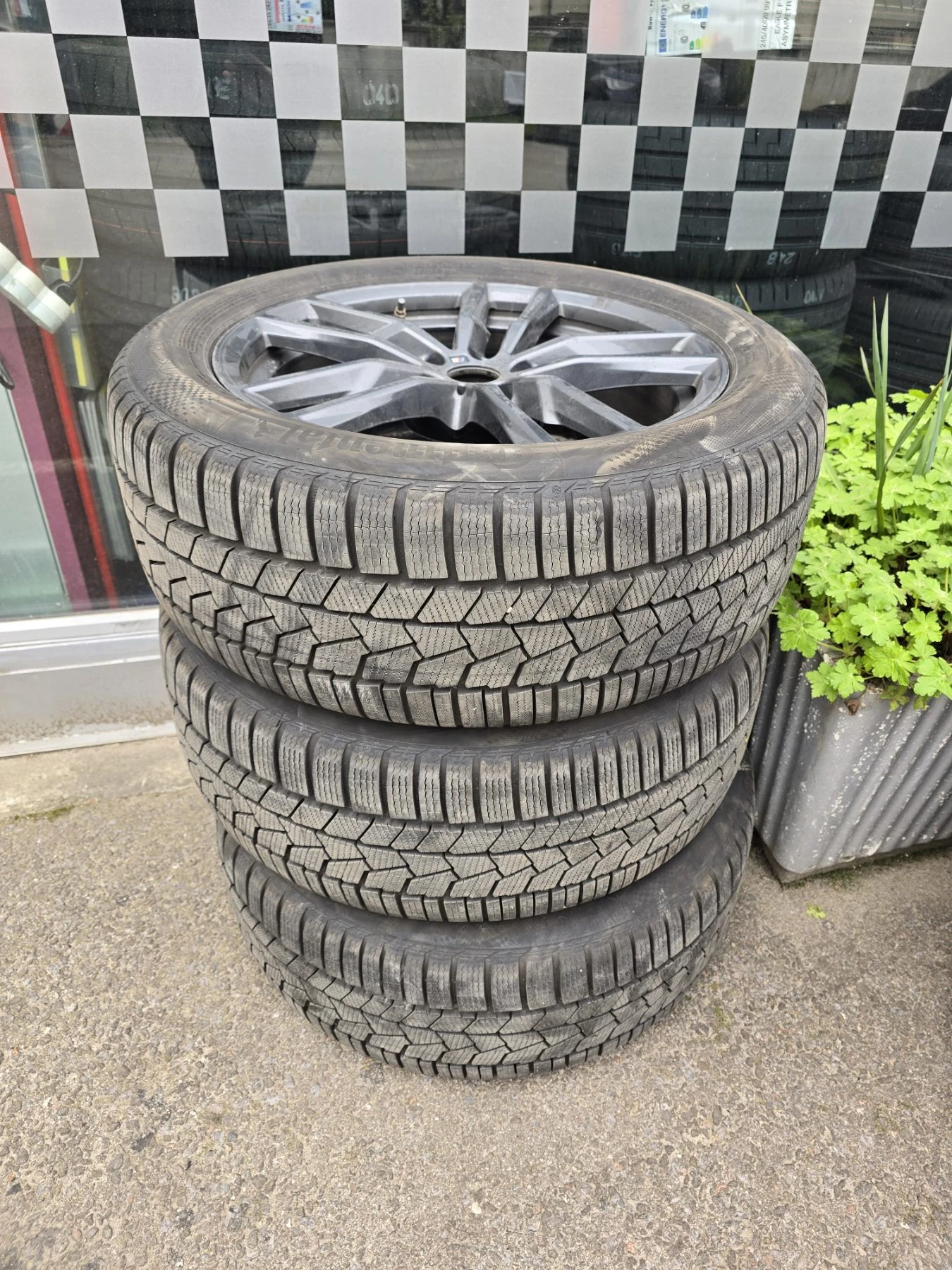 Гуми с джанти Continental 245/50R19