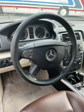 Mercedes-Benz 180, снимка 14