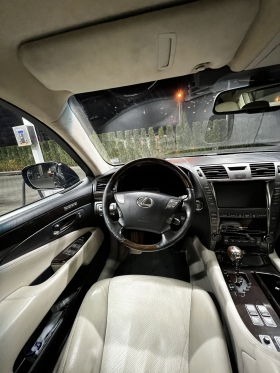 Lexus LS 600h, снимка 10
