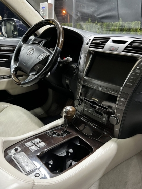 Lexus LS 600h, снимка 11 - Автомобили и джипове - 37959388