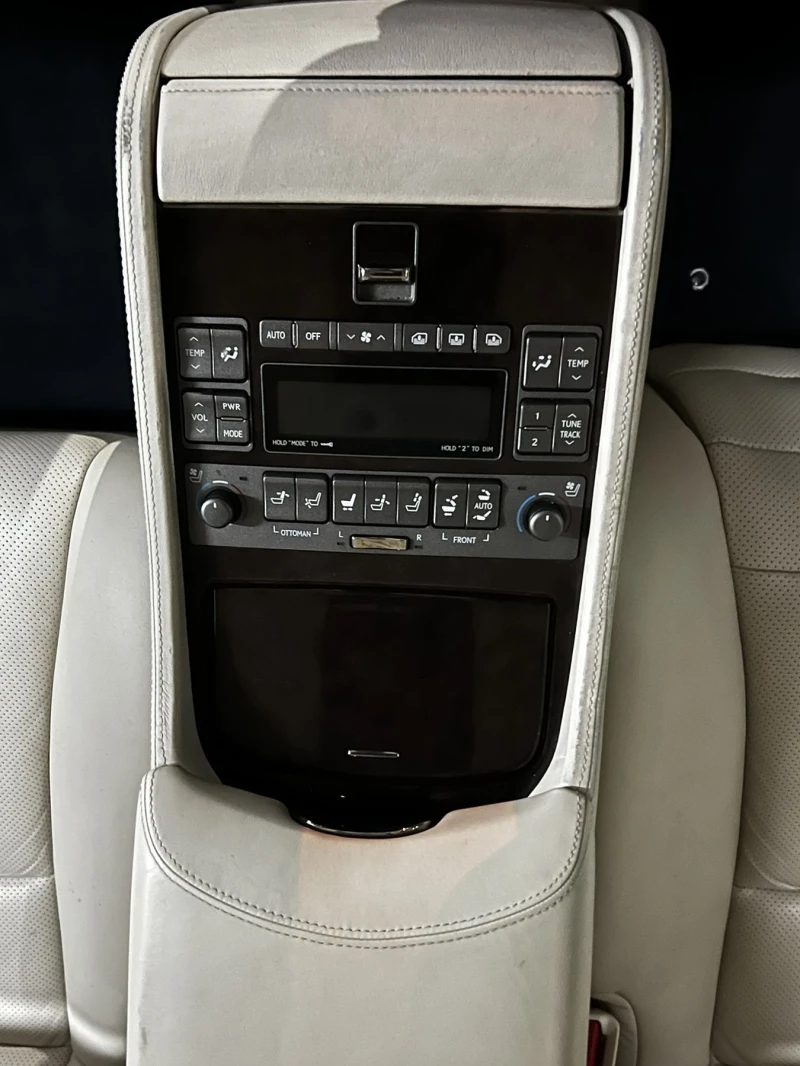 Lexus LS 600h, снимка 4 - Автомобили и джипове - 37959388