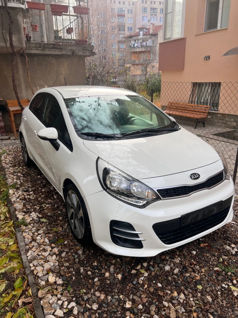 Kia Rio 1.1, снимка 2 - Автомобили и джипове - 48054350