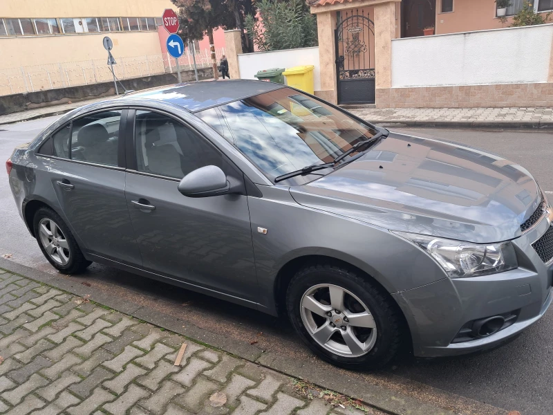 Chevrolet Cruze, снимка 2 - Автомобили и джипове - 49114869