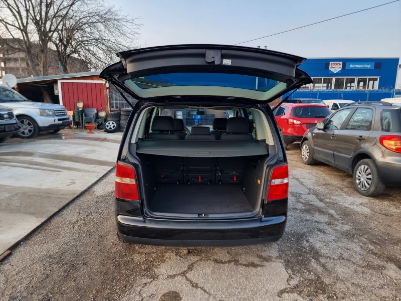 VW Touran 2.0TDI , снимка 13 - Автомобили и джипове - 49280071