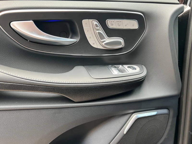 Mercedes-Benz V 300 d/AMG/4M/EXTRALONG/EXCLUSIV/BURM/AIRMATIC/VIP SEAT, снимка 7 - Автомобили и джипове - 50655237