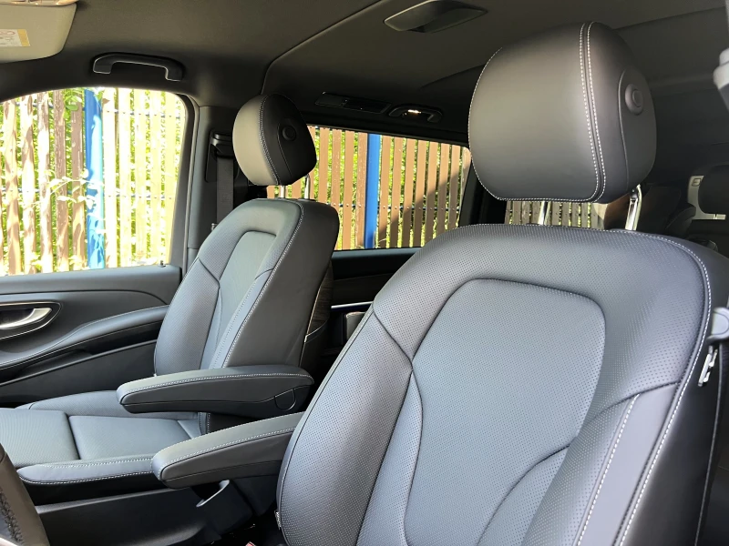 Mercedes-Benz V 300 d/AMG/4M/EXTRALONG/EXCLUSIV/BURM/AIRMATIC/VIP SEAT, снимка 8 - Автомобили и джипове - 50655237