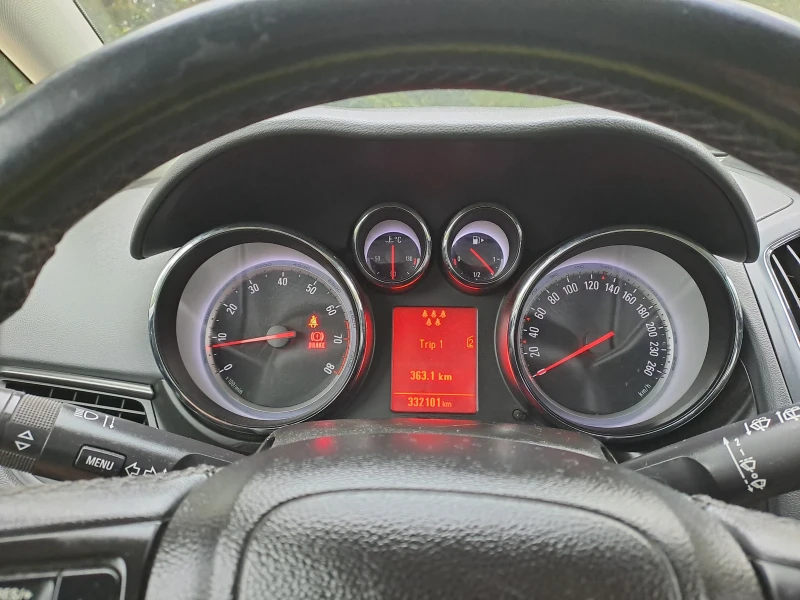 Opel Zafira Tourer , снимка 10 - Автомобили и джипове - 52303270