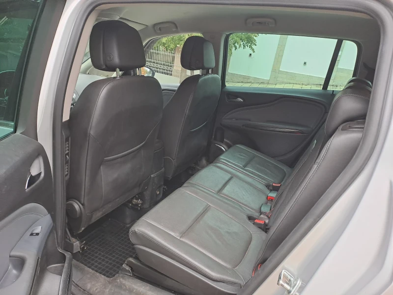 Opel Zafira Tourer , снимка 7 - Автомобили и джипове - 52303270