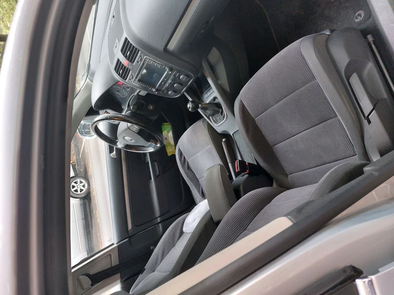 VW Golf Variant 5, снимка 10 - Автомобили и джипове - 52021832