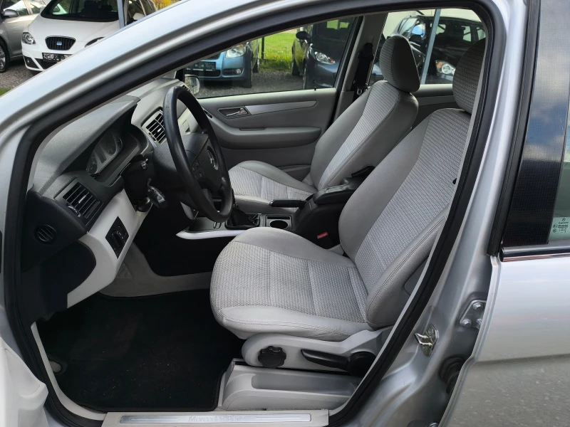 Mercedes-Benz B 180 2.0CDI-109кс-6 скорости-КЛИМАТИК-, снимка 10 - Автомобили и джипове - 52196094