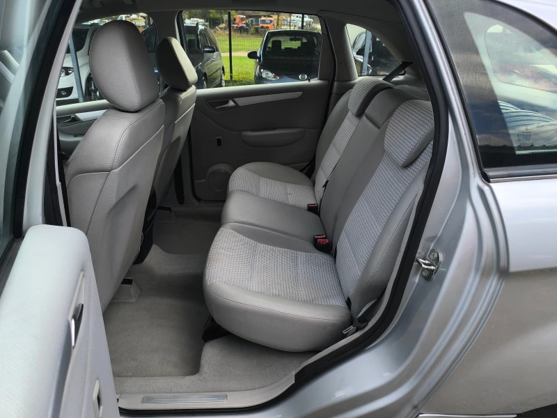 Mercedes-Benz B 180 2.0CDI-109кс-6 скорости-КЛИМАТИК-, снимка 12 - Автомобили и джипове - 52196094