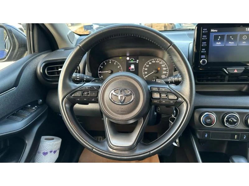 Toyota Yaris CHIC, снимка 13 - Автомобили и джипове - 56482122