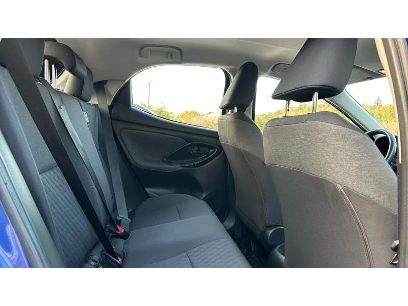 Toyota Yaris CHIC, снимка 7 - Автомобили и джипове - 56482122