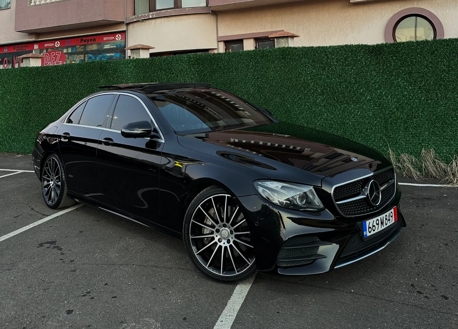 Mercedes-Benz E 350 9G-TRONIC/МАСАЖ/BURMESTER/360CAM/HEAD UP/DISTRONIC - [1] 