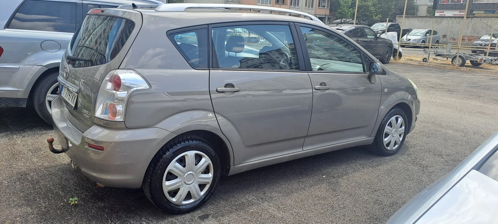 Toyota Corolla verso 1.6 - изображение 2