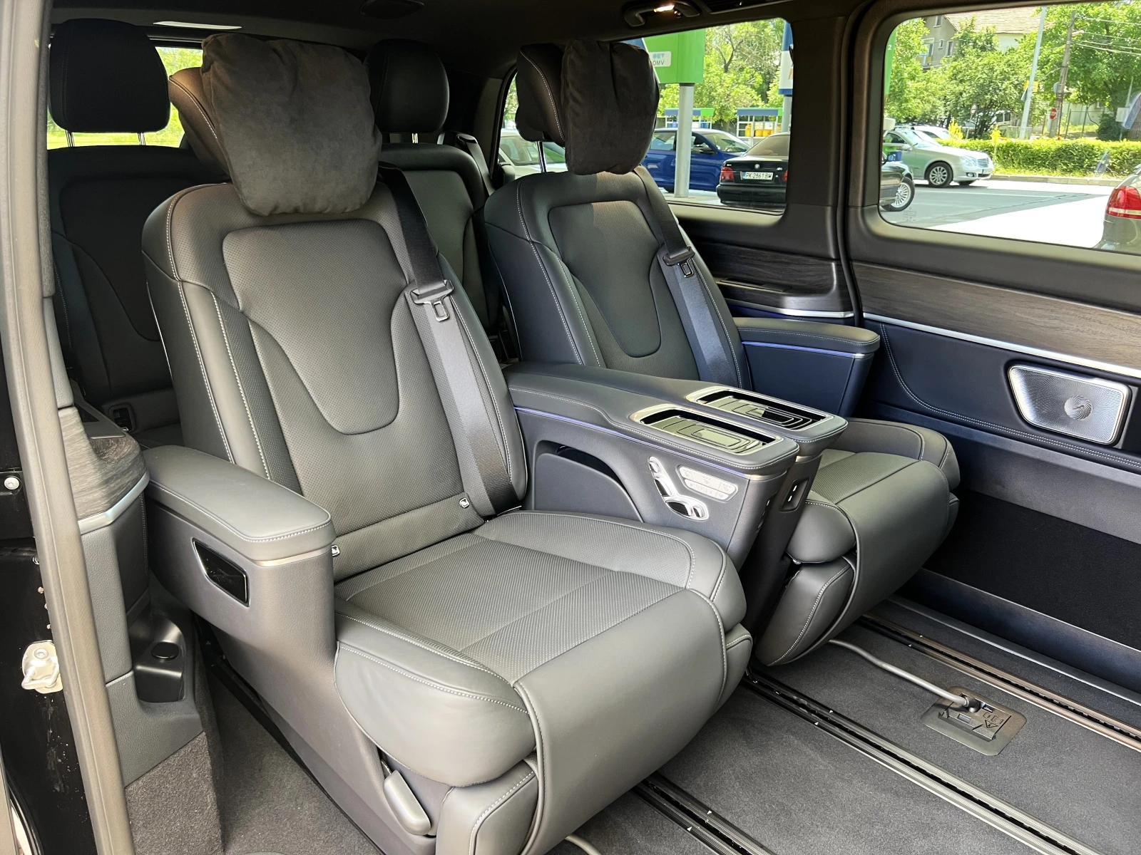 Mercedes-Benz V 300 d/AMG/4M/EXTRALONG/EXCLUSIV/BURM/AIRMATIC/VIP SEAT | Mobile.bg   12