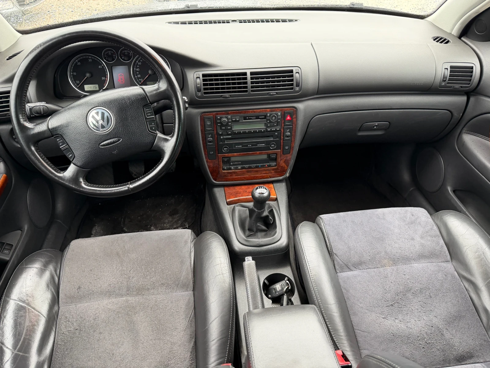 VW Passat 1.9/131кс Кожа Ксенон Сервизни документи - изображение 10