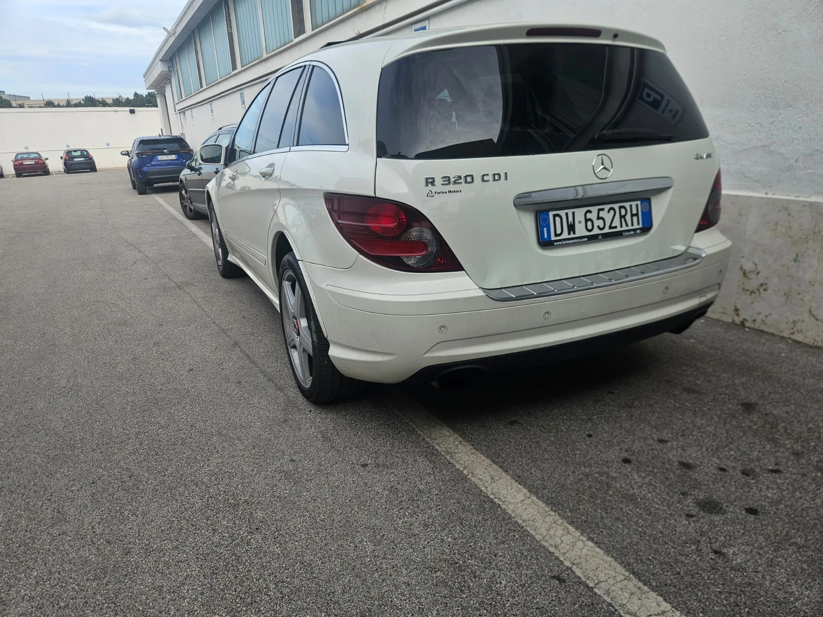 Mercedes-Benz R 320  7G TRONIC 4 Matic 224�� ��������� 7 ������ | Mobile.bg � ����������� 4