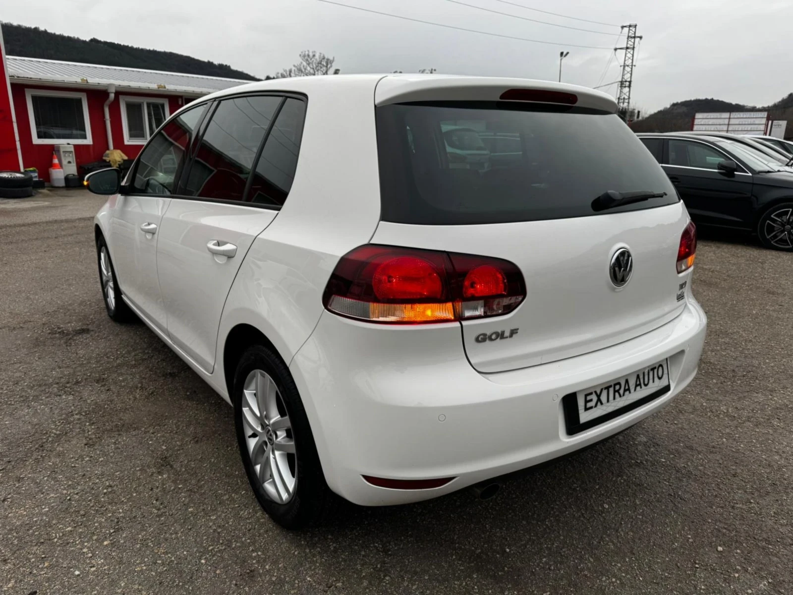 VW Golf 1.6TDI, АВТОМАТ, FULL  - изображение 2