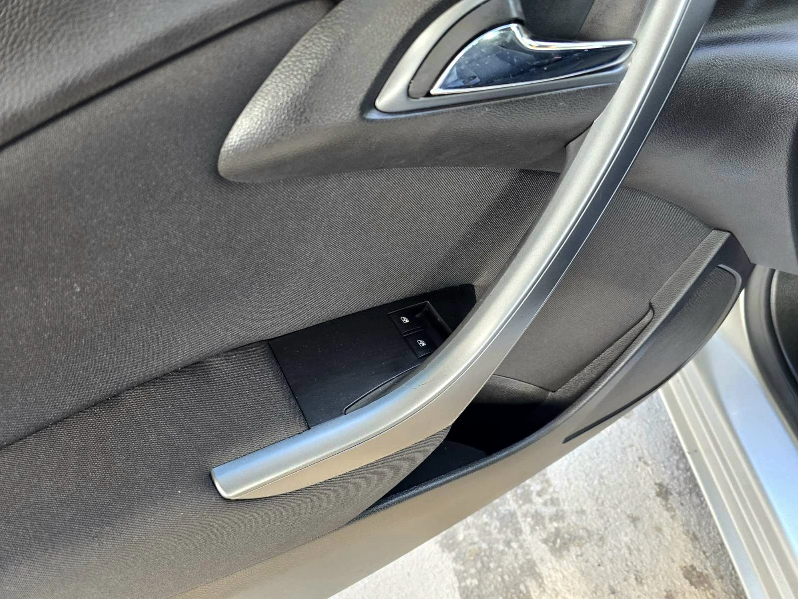 Opel Astra ПЕРФЕКТЕН/1.6cdti/136hp/FACE, снимка 7 - Автомобили и джипове - 53746069