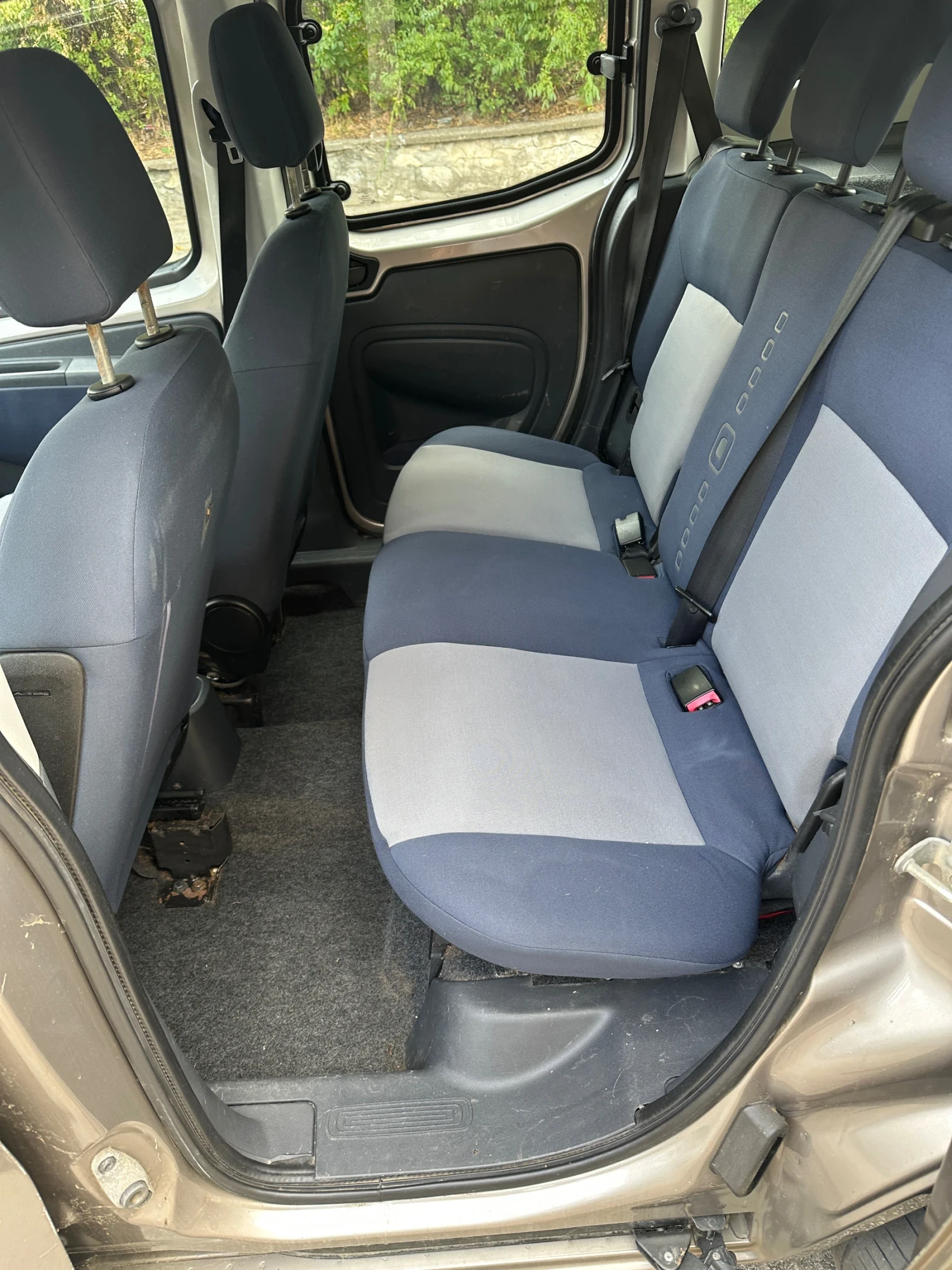 Citroen Nemo 1.4i Klima, снимка 11 - Автомобили и джипове - 53836236