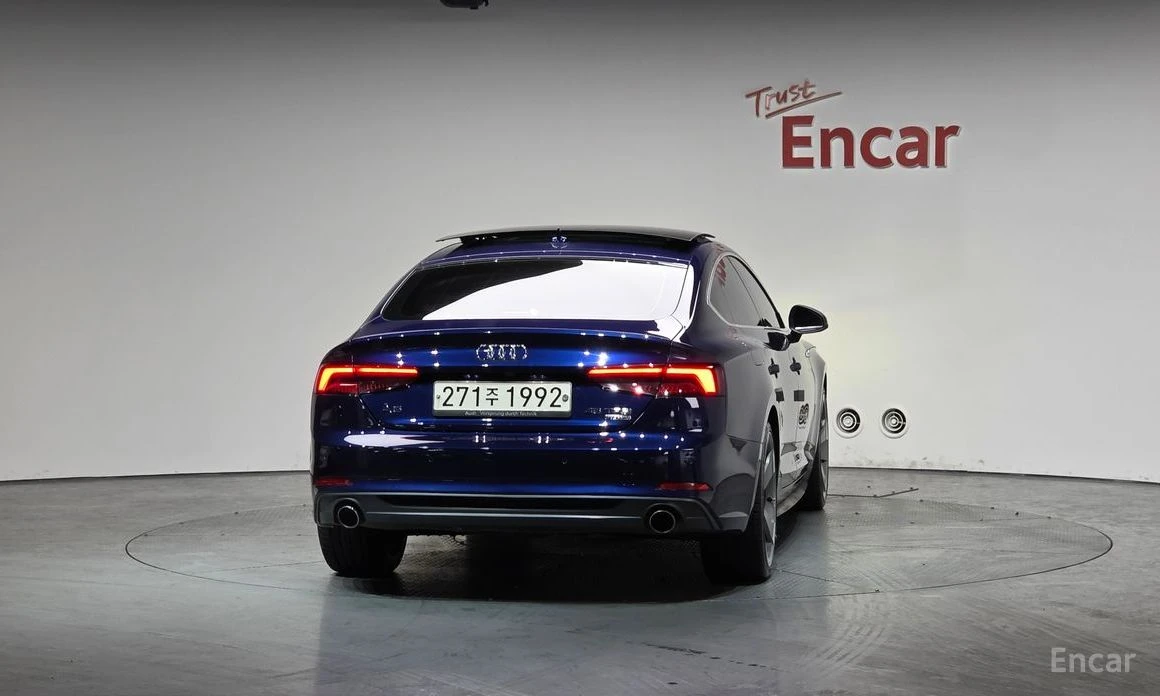 Audi A5 * QUATTRO* PREMIUM* HEADUP* ШИБИДАХ* КАМЕРА* , снимка 4 - Автомобили и джипове - 54066818