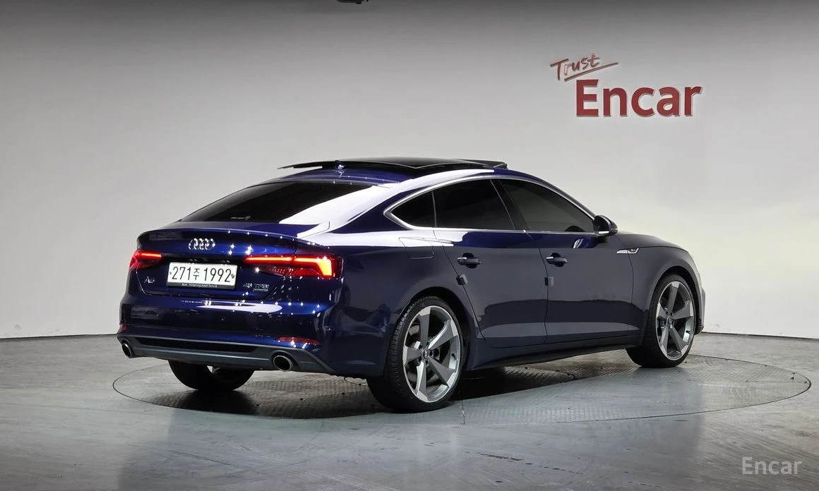 Audi A5 * QUATTRO* PREMIUM* HEADUP* ШИБИДАХ* КАМЕРА* , снимка 3 - Автомобили и джипове - 54066818