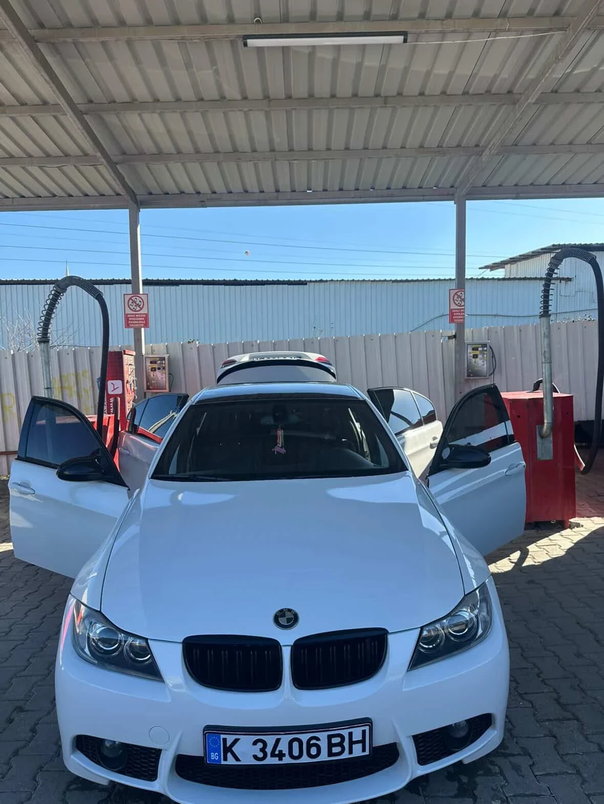 BMW 320, снимка 2 - Автомобили и джипове - 54729379
