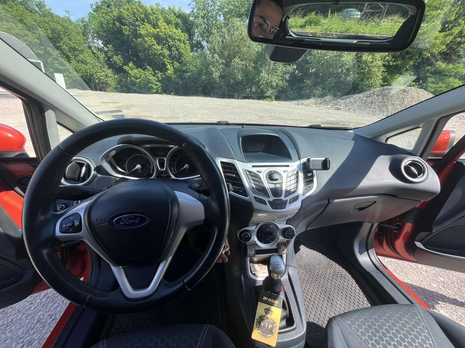 Ford Fiesta 1.25 Duratec, снимка 9 - Автомобили и джипове - 54768957